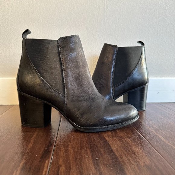 Sofft Welling Textured Leather Black Chelsea Boot Women’s Size 9 - Picture 2 of 16